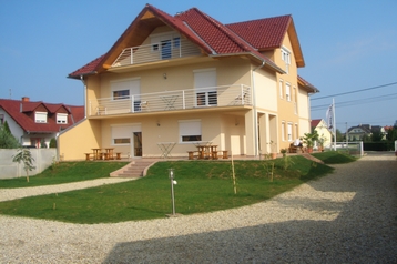 Ungaria Privát Bük, Exteriorul